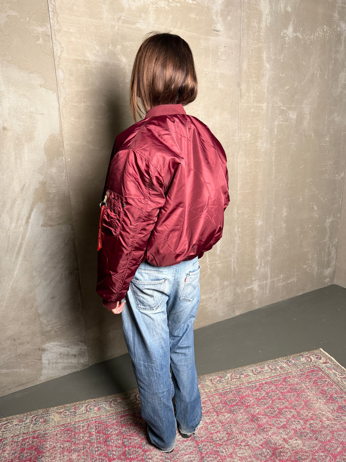BOMBER OVERSIZED VÍNRAUÐUR