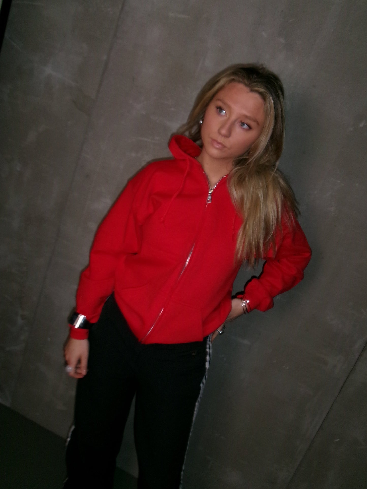 RENND HETTUPEYSA RAUÐ