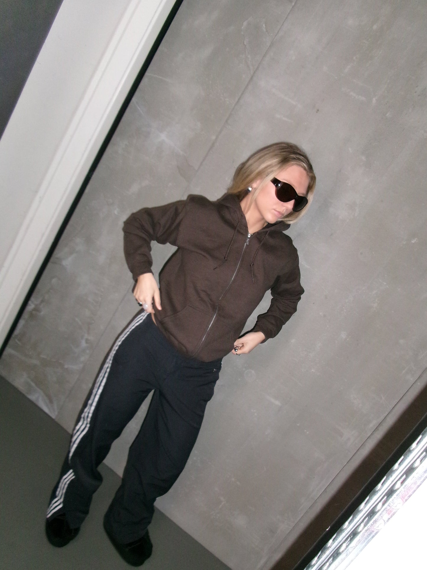 RENND HETTUPEYSA BRÚN