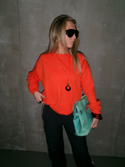 HÁSKÓLAPEYSA APPELSÍNUGUL