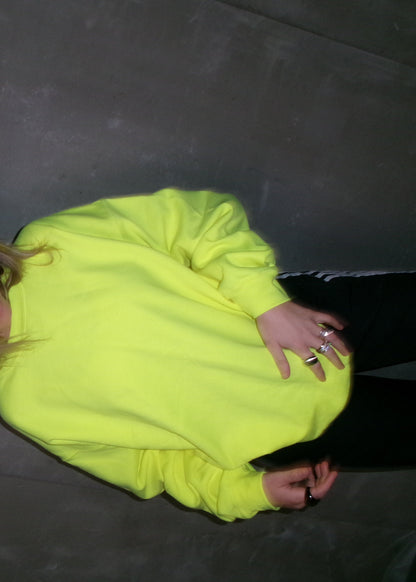 HÁSKÓLAPEYSA NEON GUL