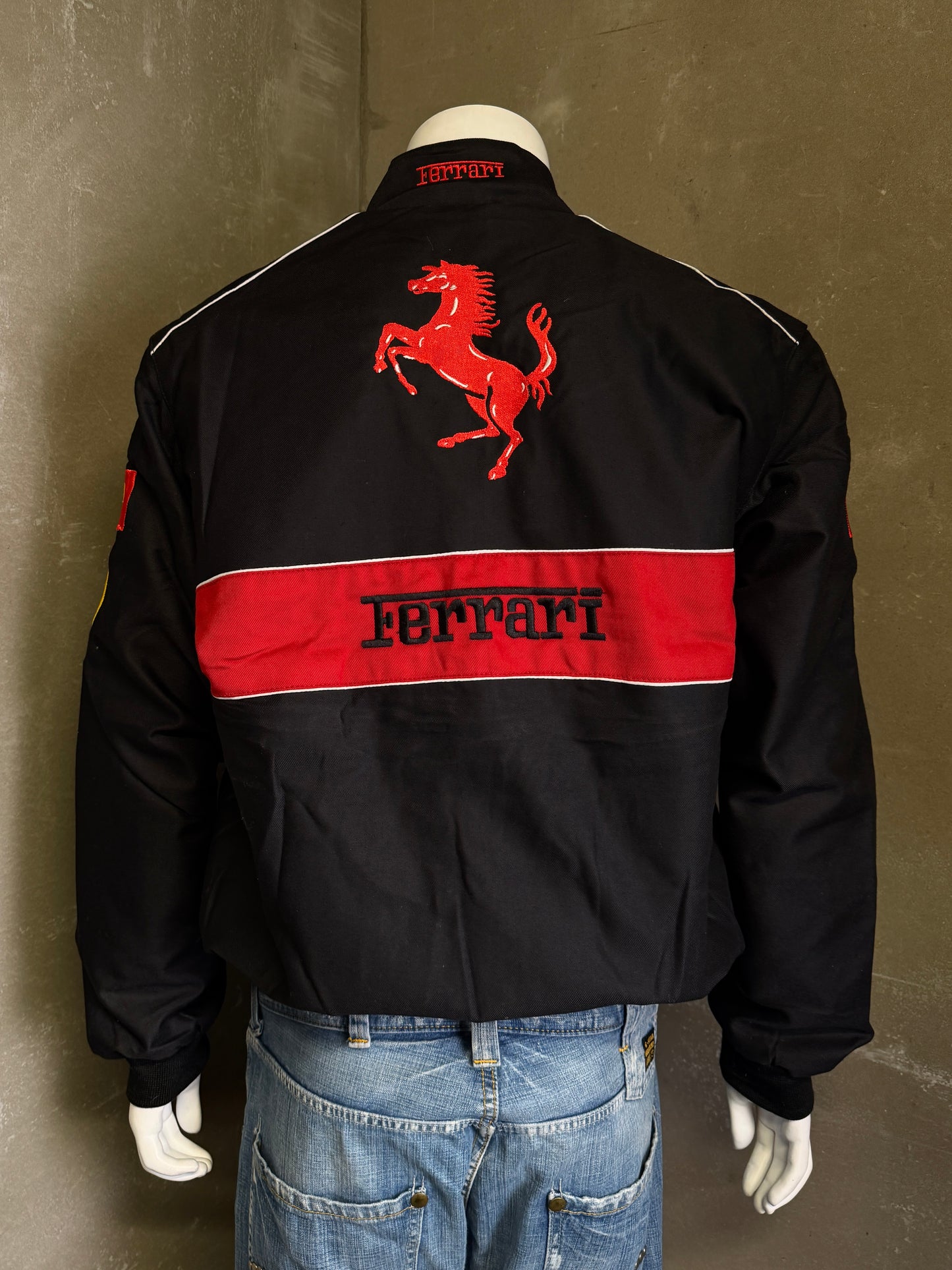 Ferrari Jakki Svartur