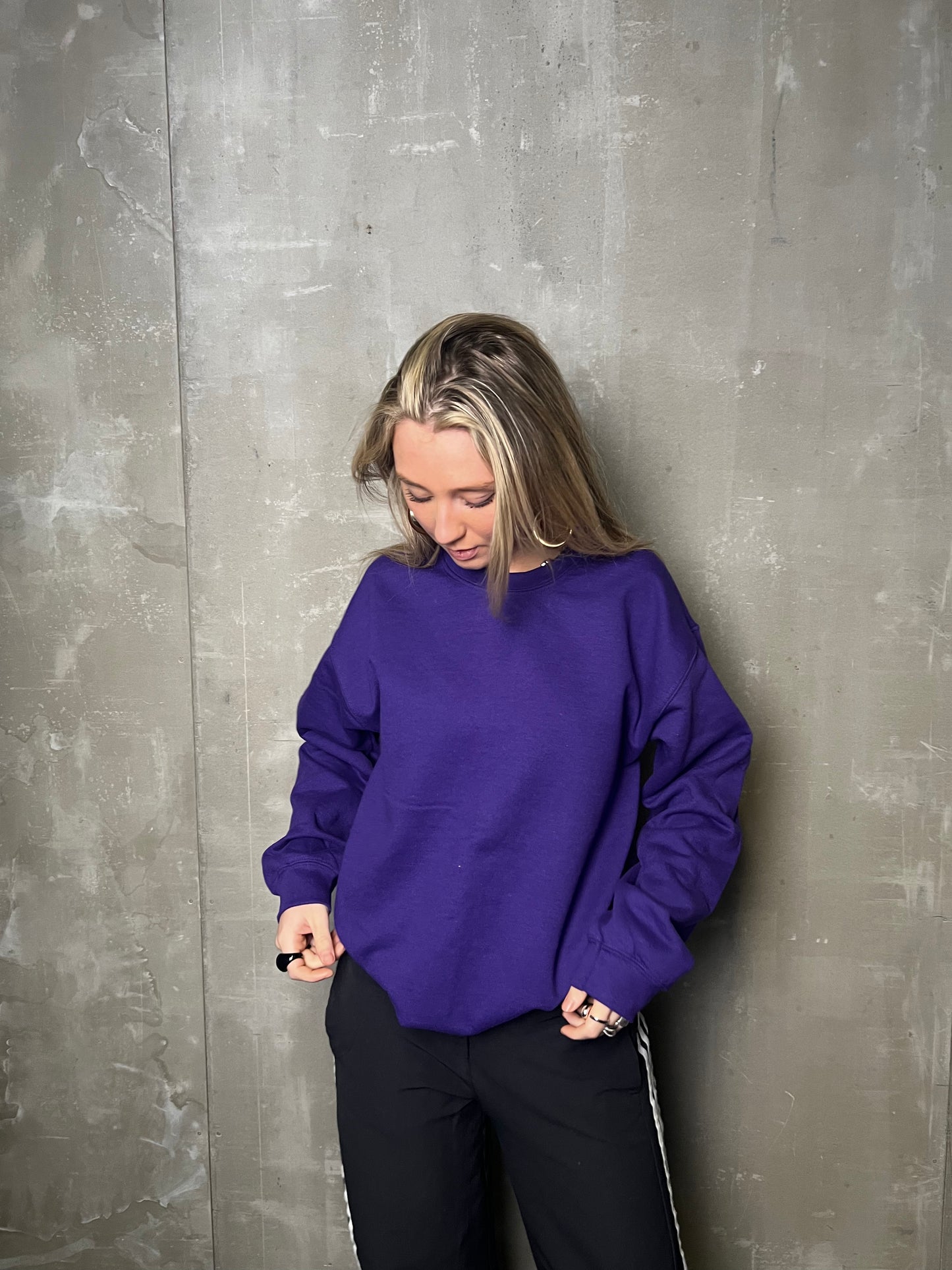 HÁSKÓLAPEYSA FJÓLUBLÁ