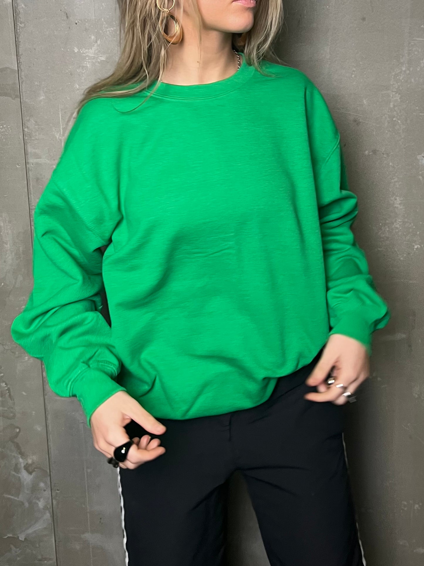 HÁSKÓLAPEYSA GRÆN