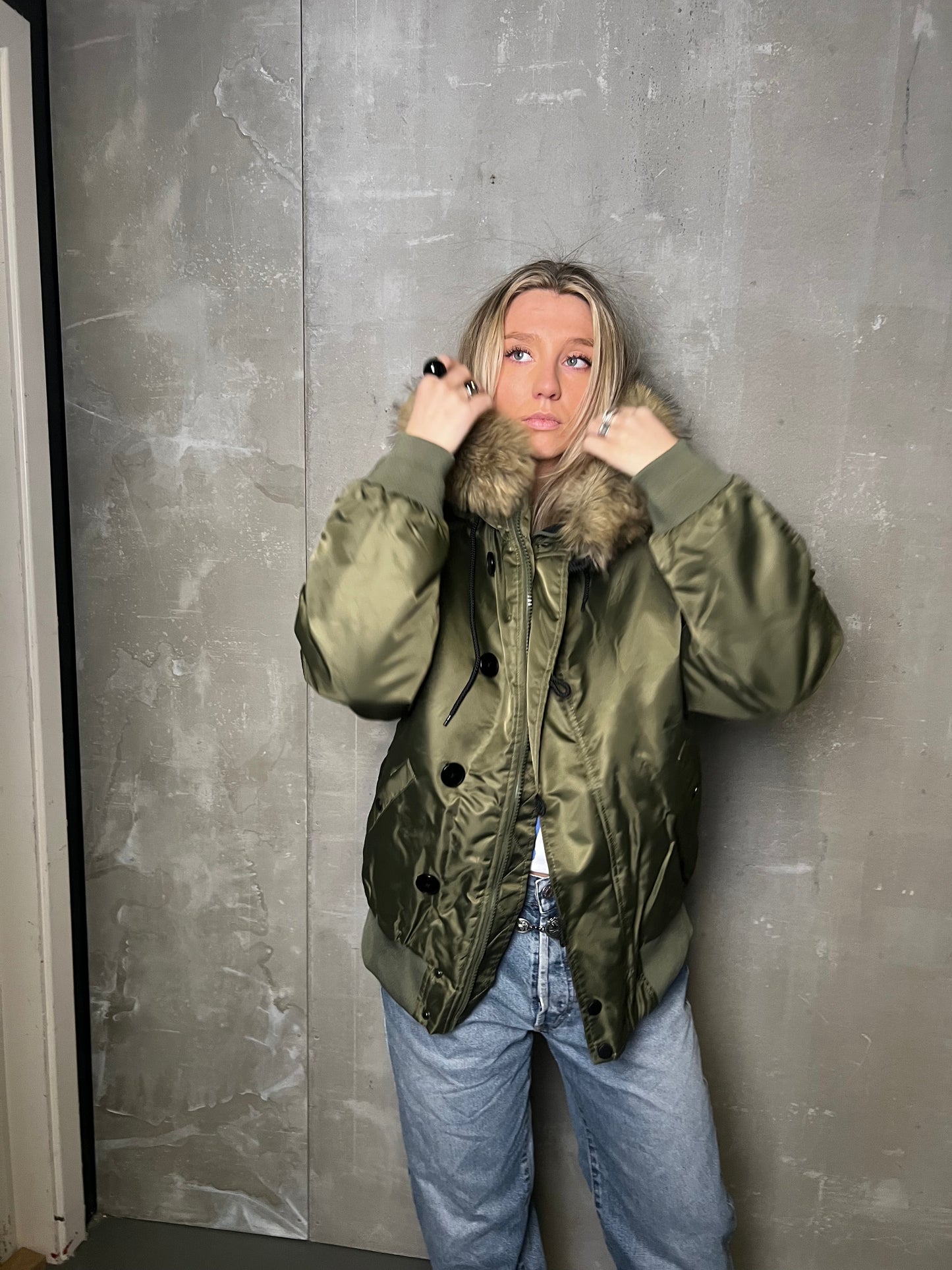 ÚLPA MEÐ LOÐI GRÆN