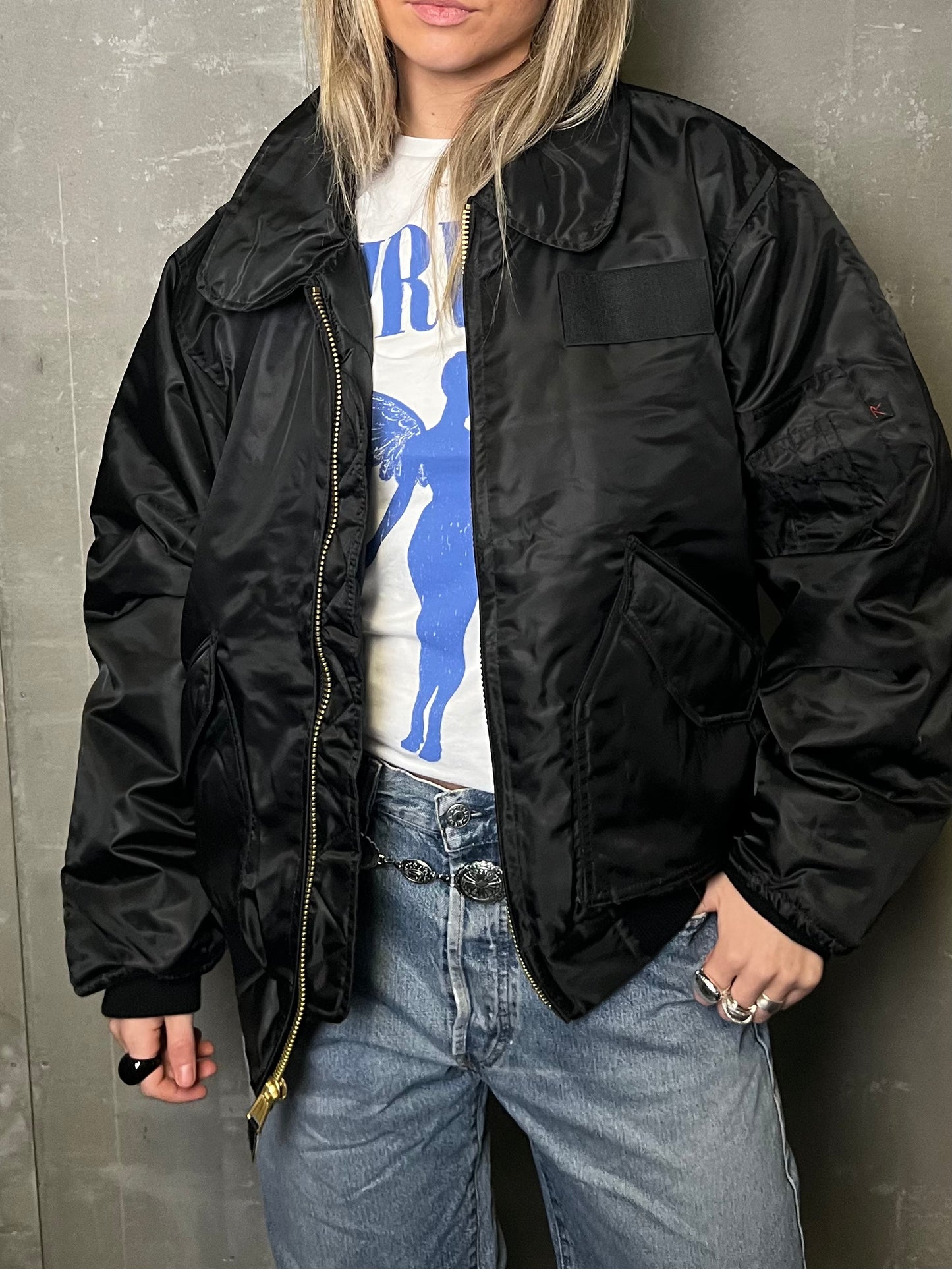 BOMBER MEÐ KRAGA SVARTUR