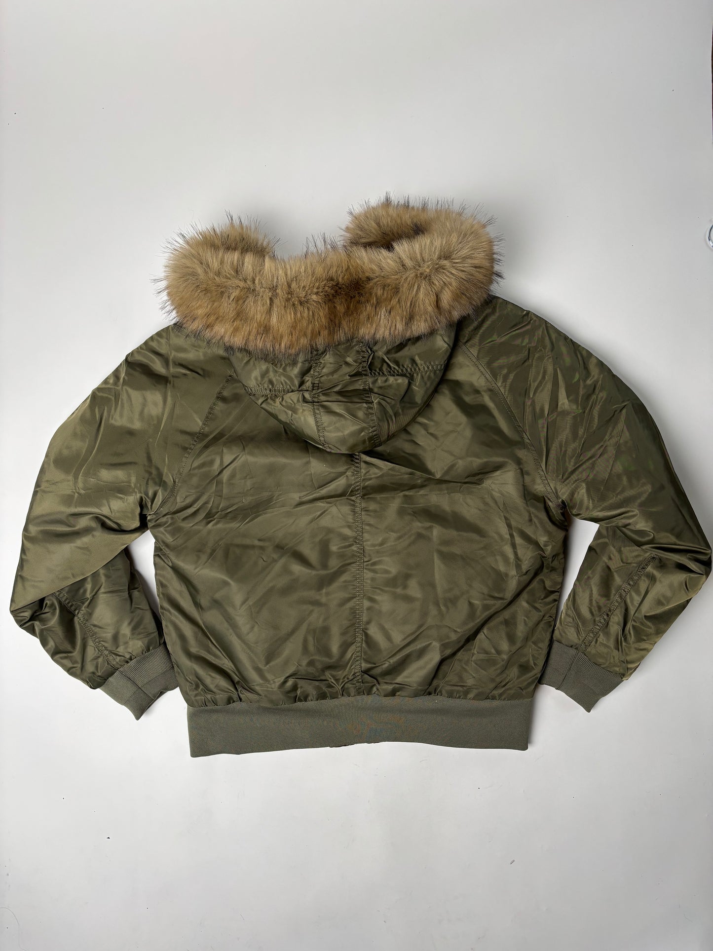 ÚLPA MEÐ LOÐI GRÆN